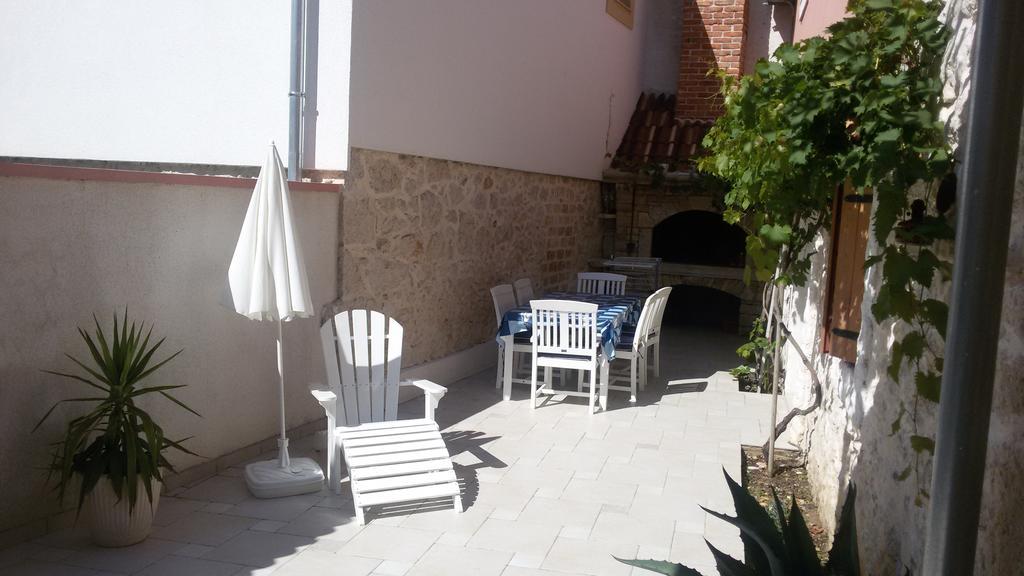 Apartment Elda Петрчане Экстерьер фото