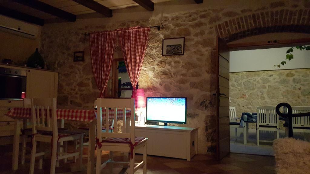 Apartment Elda Петрчане Экстерьер фото